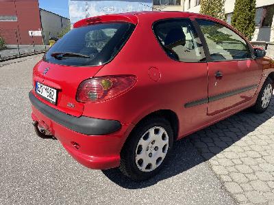 Prodám Peugeot 206 rok 2007, první majitel, najeto 124400 km