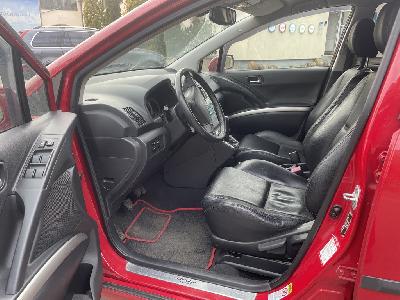 Prodám Toyota Corola Verso 2,2 Diesel 130kW, sedm míst