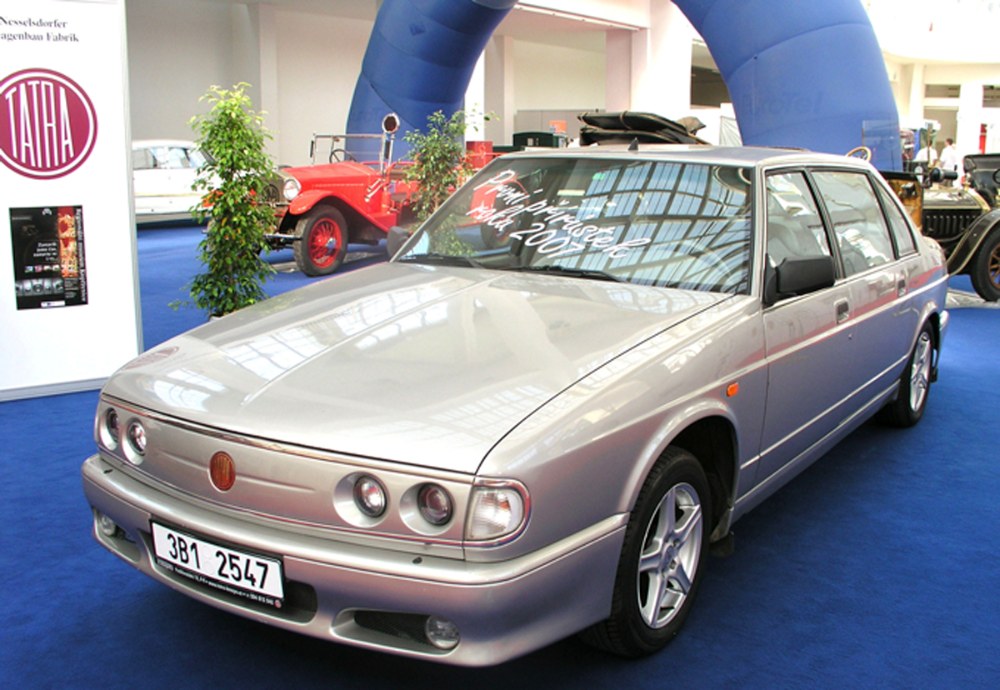 Prof. Dr. Ing. Milan Apetaur, DrSc. – Laureát a jeho vozy Prof. Dr. Ing. Milan Apetaur, DrSc. – Laureát a jeho vozy