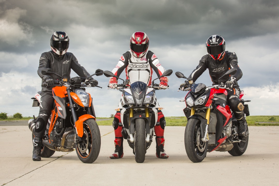 TEST: Aprilia Tuono V4R APRC ABS/ BMW S1000R/ KTM 1290 Super Duke R TEST: Aprilia Tuono V4R APRC ABS/ BMW S1000R/ KTM 1290 Super Duke R