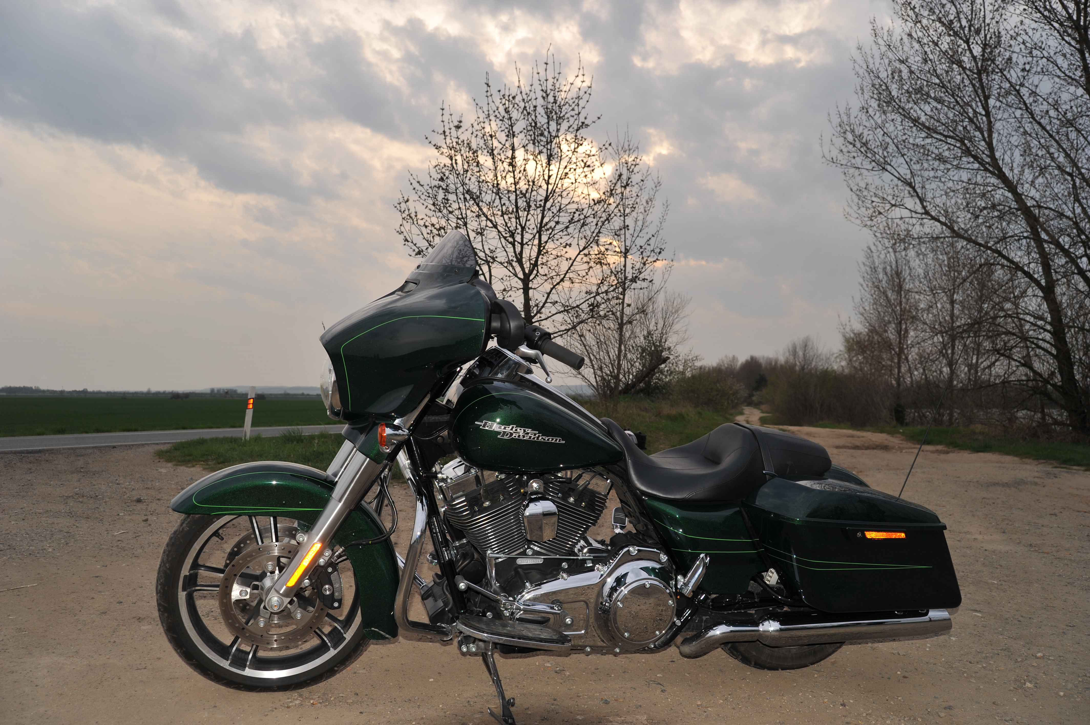 TEST: Harley-Davidson Street Glide Special MY2015 TEST: Harley-Davidson Street Glide Special MY2015