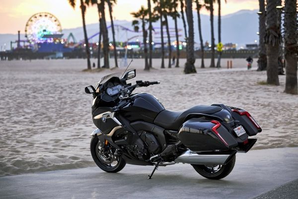 Unik&aacute;tn&iacute; BMW K 1600 B je připraveno u prodejců BMW Motorrad