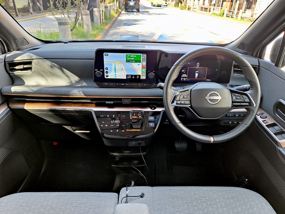 Nissan Sakura a Note Aura &ndash; Mini-maxi