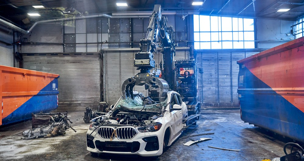 Recyklačn&iacute; Centrum BMW &ndash; I pr&aacute;ce s vraky je věda